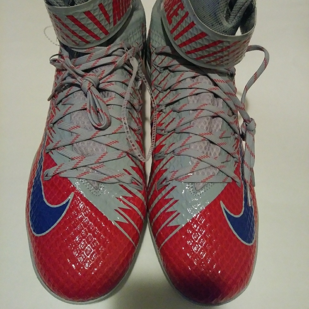 Nike Men's Lunarbeast Football Cleats 16